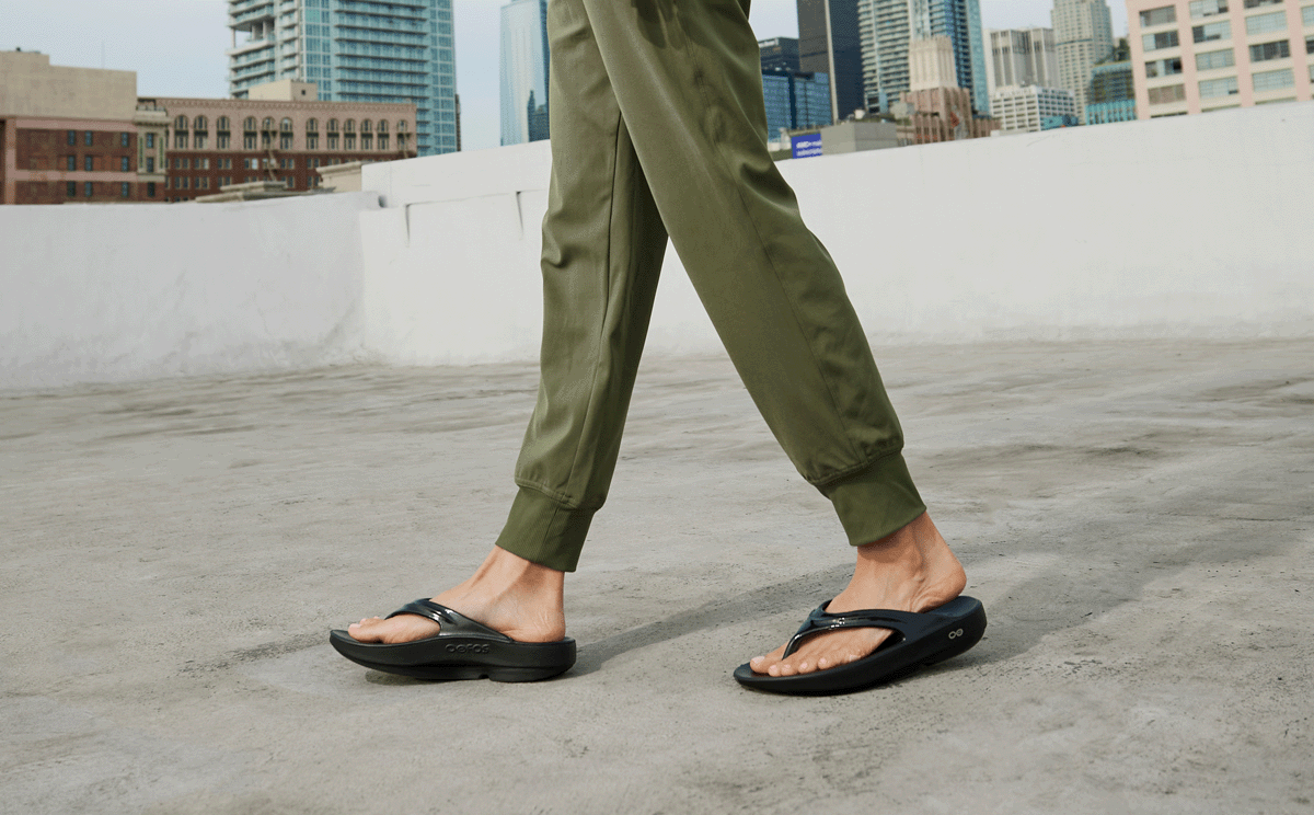 08-1400_blk_1 Women's OOlala Sandal - Black