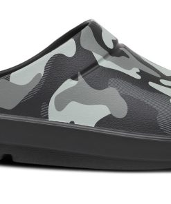 Men's OOcloog Luxe Clog - Night Camo