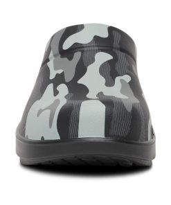 Men's OOcloog Luxe Clog - Night Camo