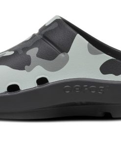 Men's OOcloog Luxe Clog - Night Camo