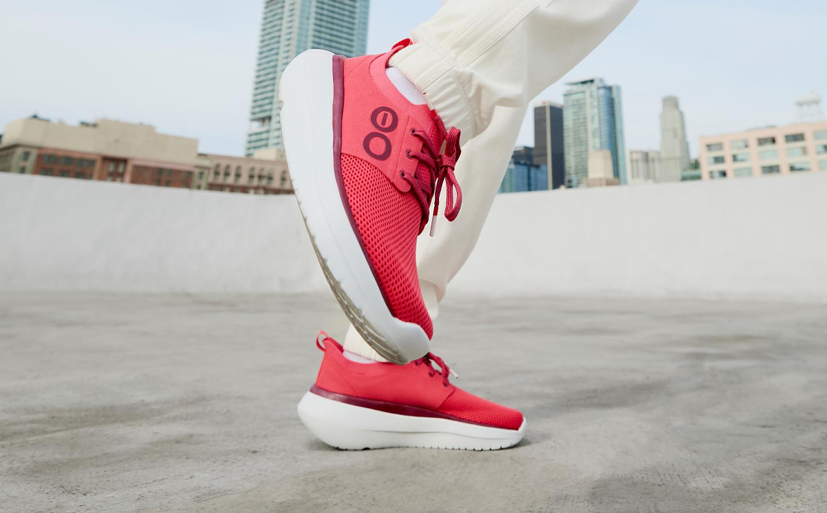 womens-oomy-stride-neon-berry-10-10-OOmyStride_NeonBerry3 Women's OOmy Stride - Neon Berry (FINAL SALE)